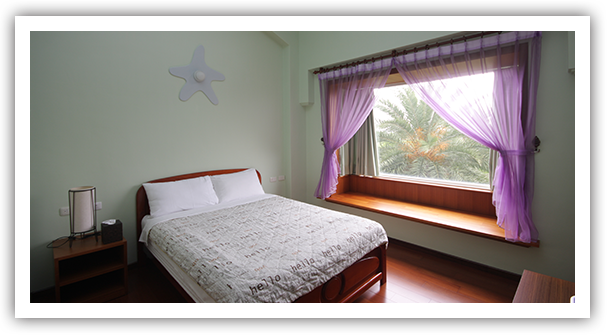 湖水映渡假民宿